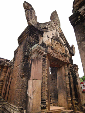 Banteay Srey temple