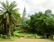 Wat Phnom in - Phnom Penh