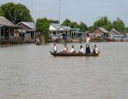2 Days Banteay Srey Rolous Group and Floating Village Tour